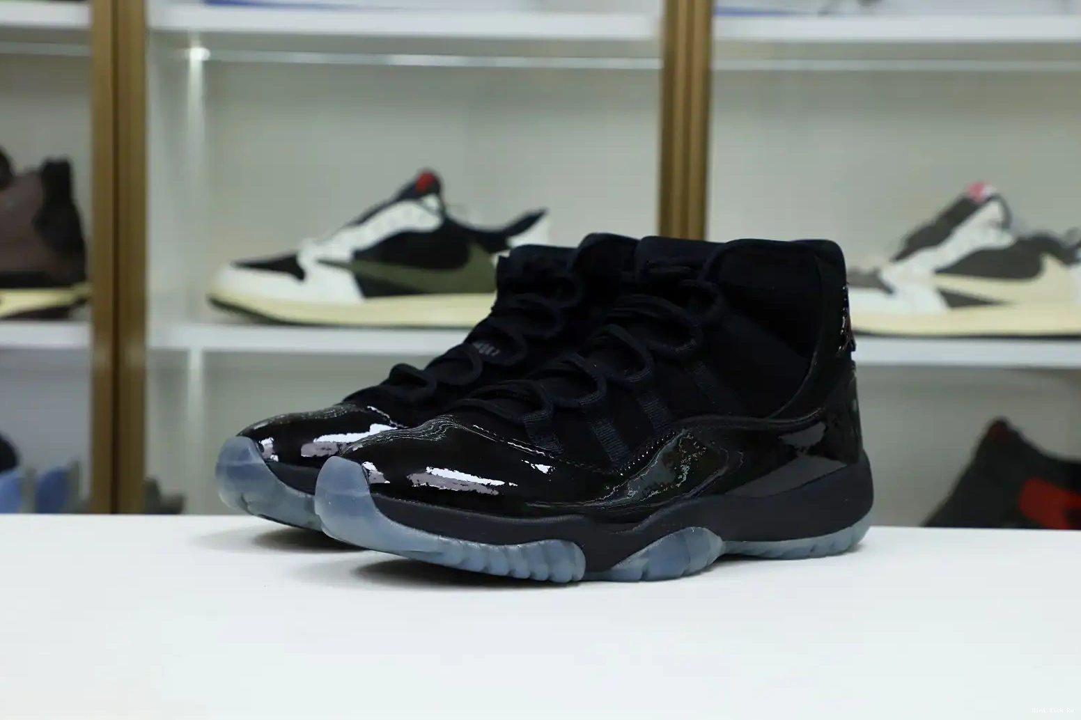 JORDAN RETRO GOWN' Kimikick AND AIR 'CAP 11 0524